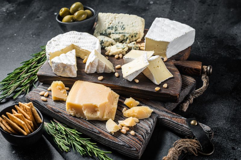 Imagen de tablas de quesos asturianos. El turismo gastronómico es otro de los reclamos de la zona de Llanes.