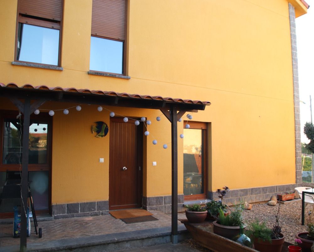 Fachada de Casas Cobo.